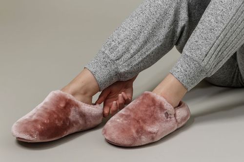Helena Mule Slippers in Pink